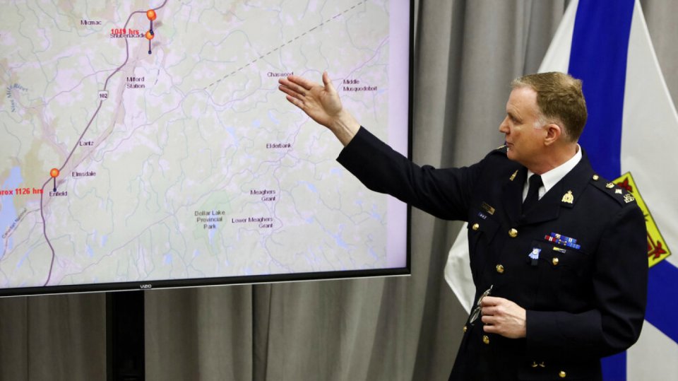 Kanadský policejní důstojník Darren Campbell